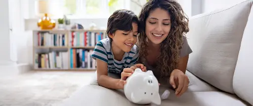 7TipsToModelHealthyMoneyManagement link to blog post 7 Tips to Model Healthy Money Management
